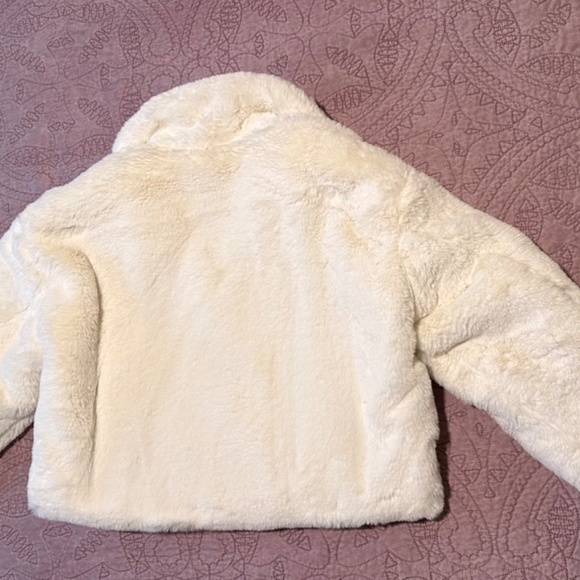 Forever 21 Faux Fur Zip-up Cropped Jacket - XS - White NWOT - Picture 3 of 16